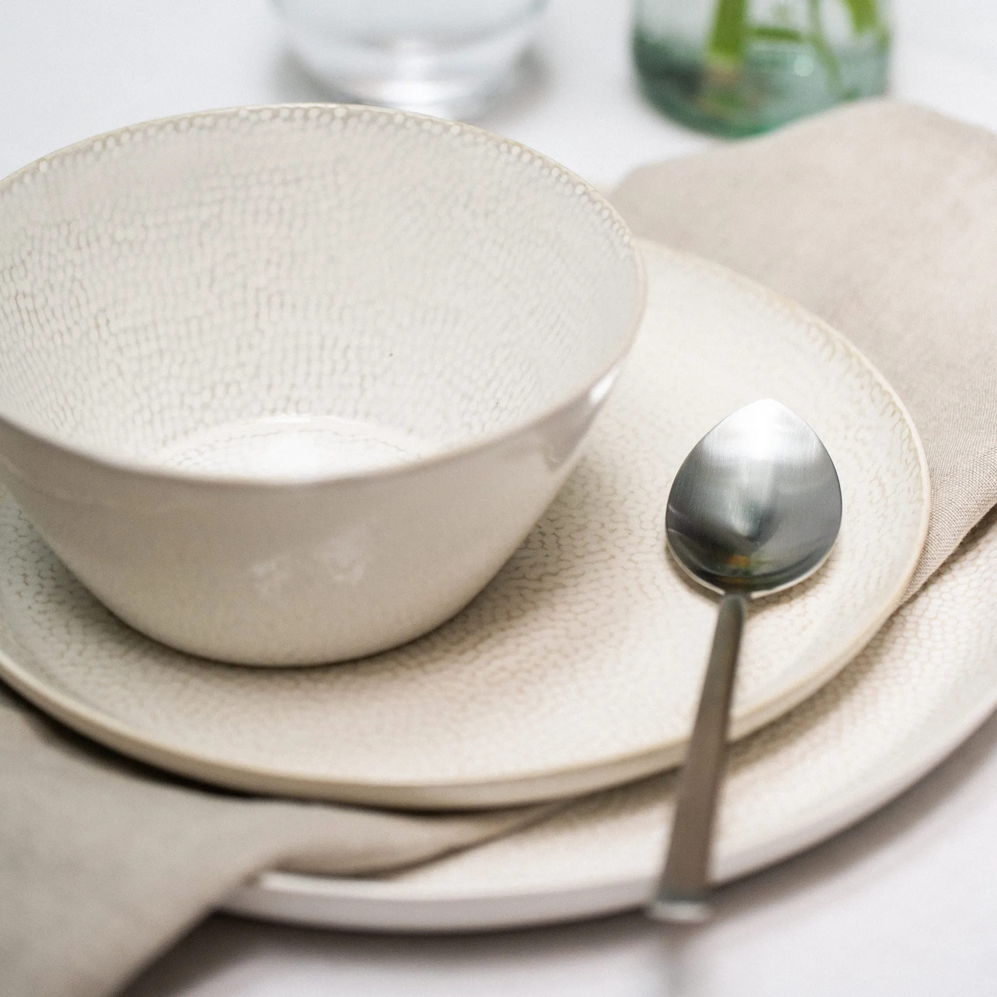 Abbey Serving platter, Dia33cm, Ivory