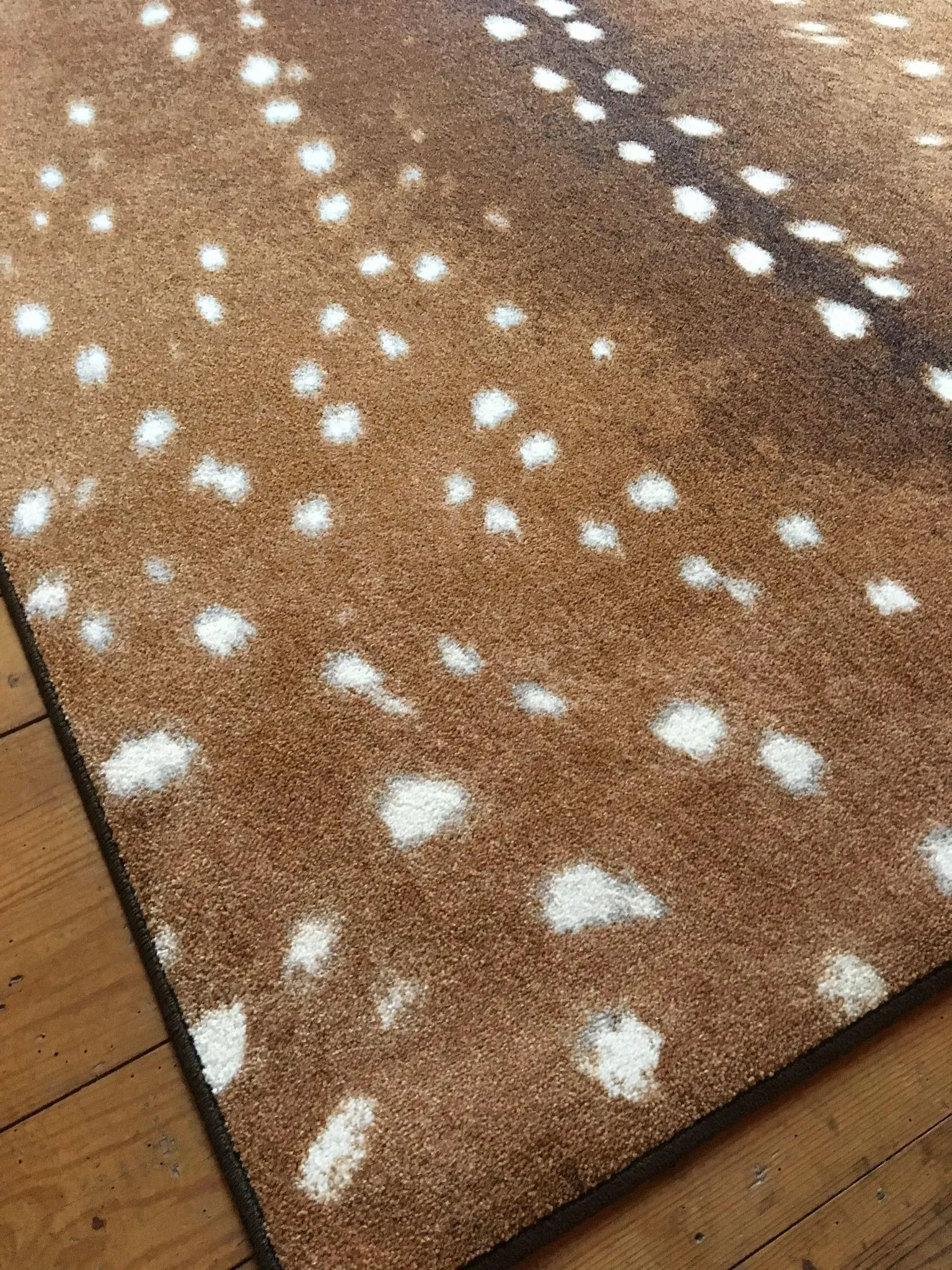 Axis Hide Look Floor Runner