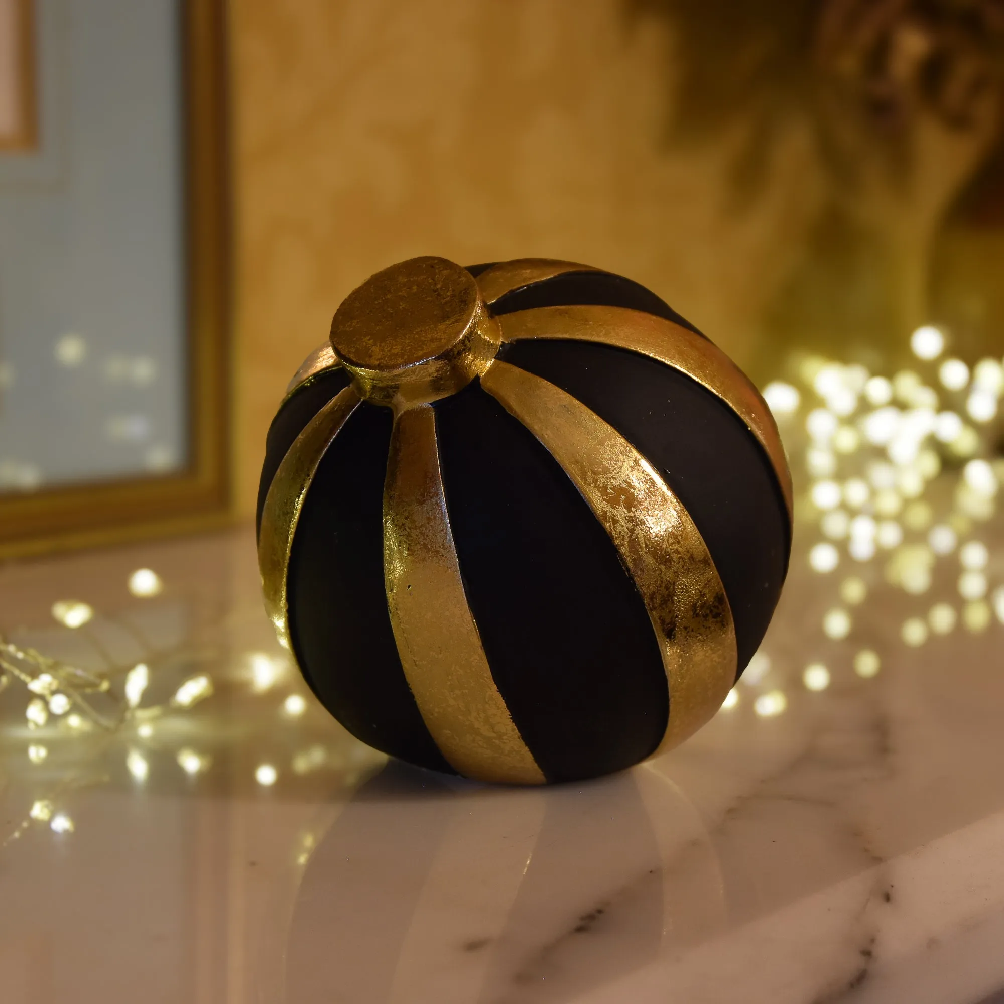 Black & Gold Decorative Bauble Ornament