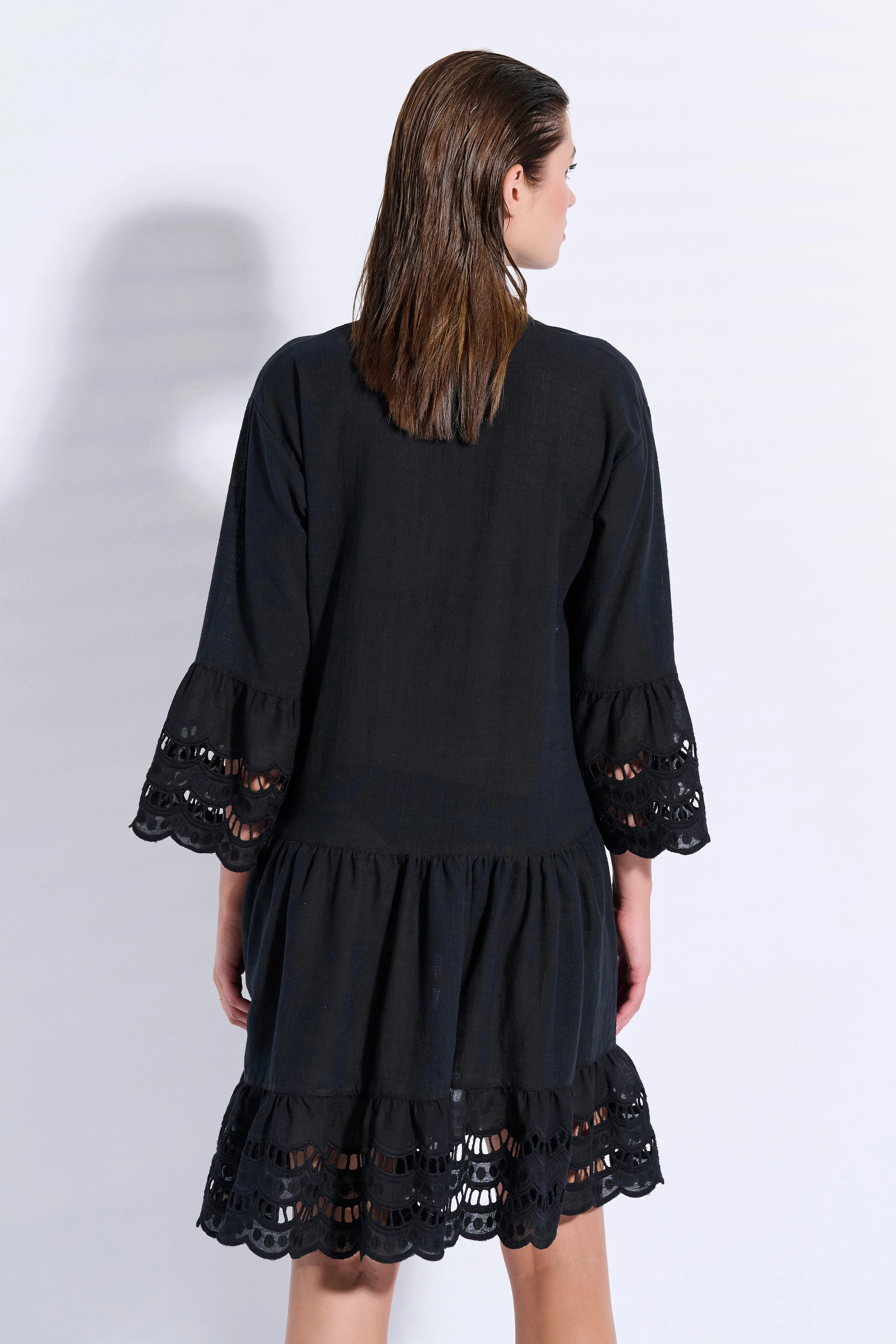 Broderie Dress with Ruffles (8090)