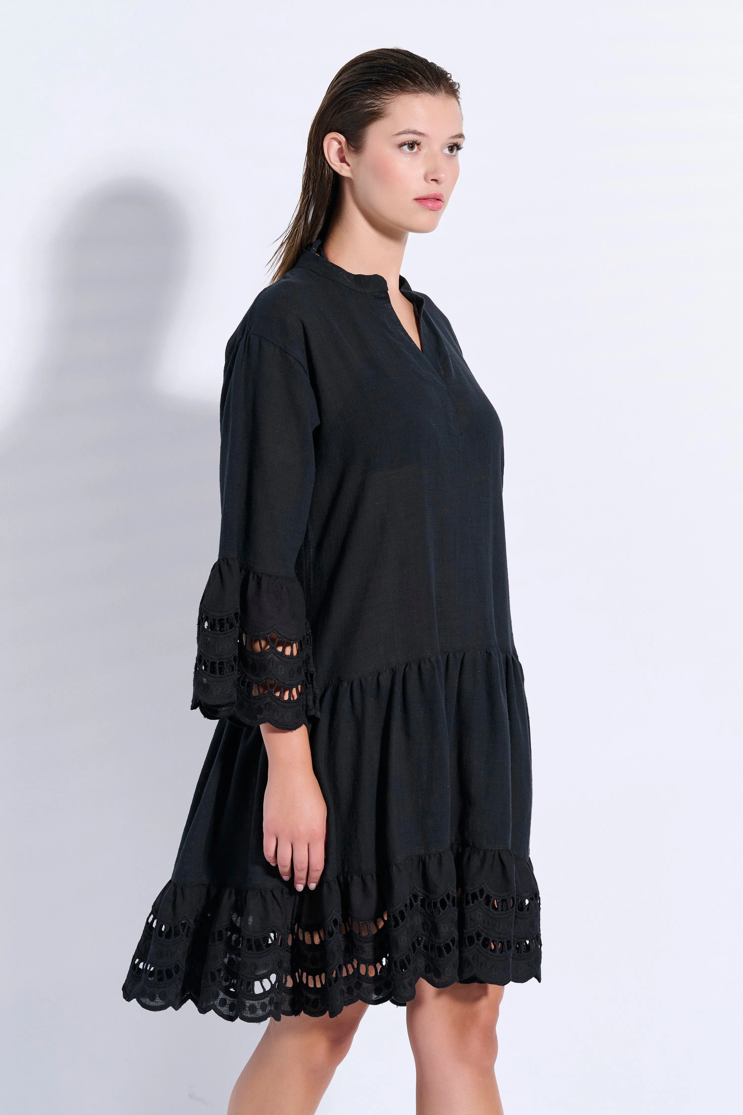 Broderie Dress with Ruffles (8090)
