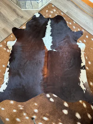 Brown w/ Copper & Peppered Spine Cowhide USA rug, patriotic rug