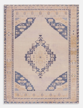 Carmenta Rug