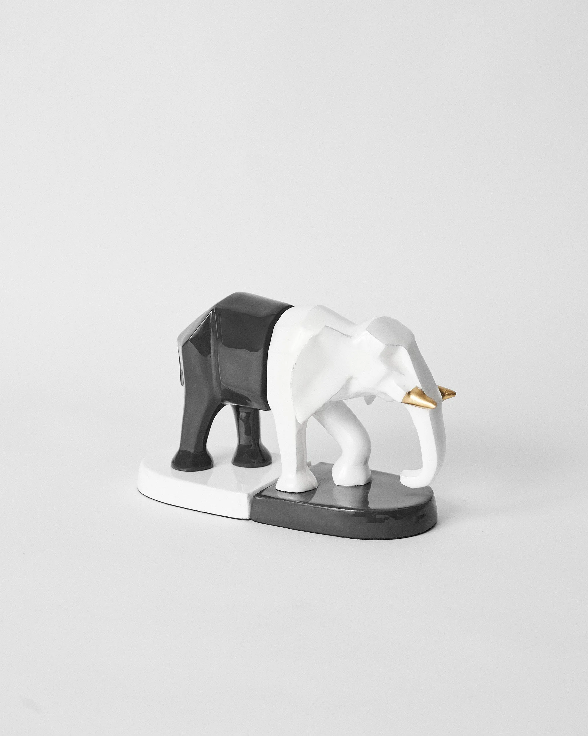 Ele Bookend