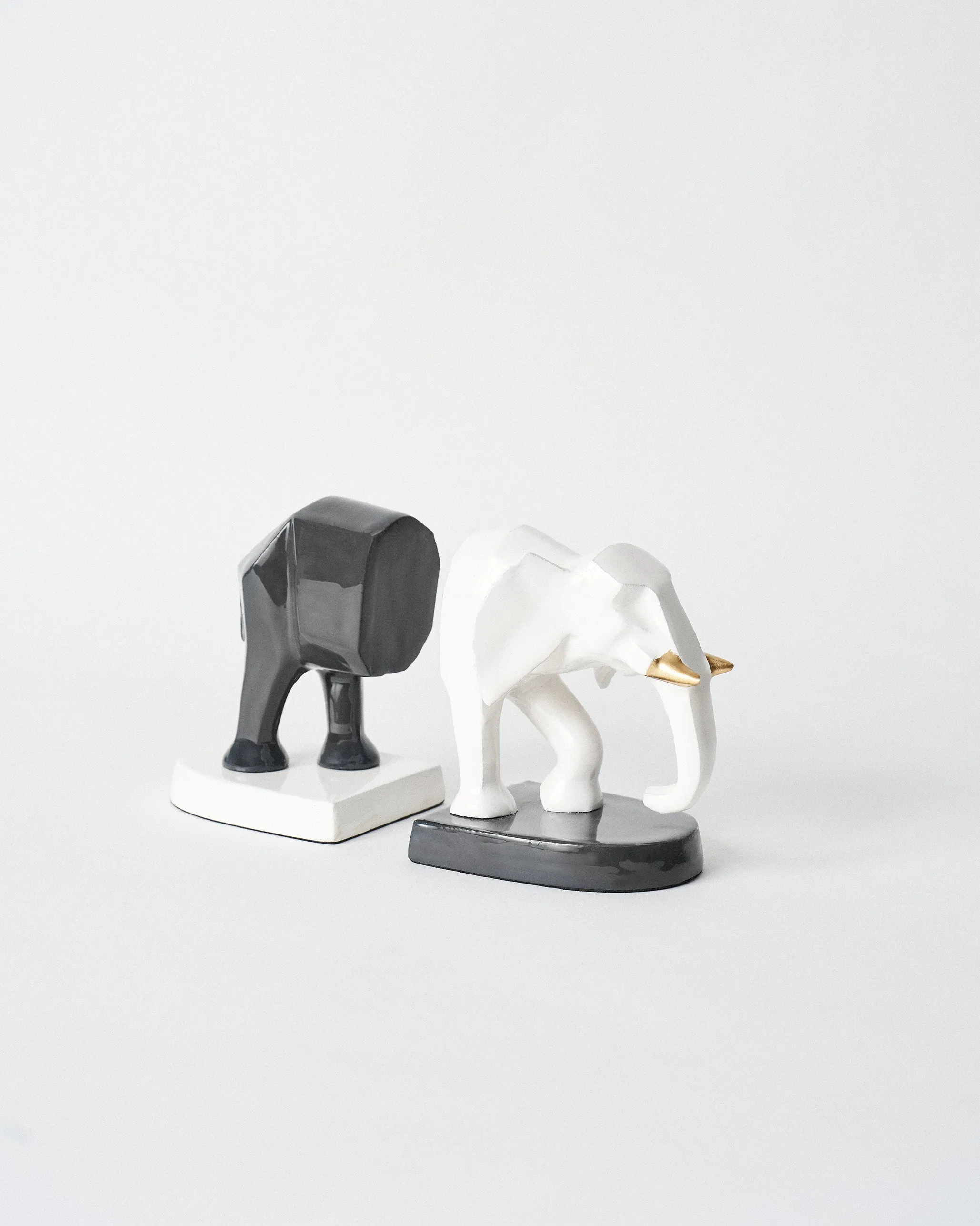 Ele Bookend