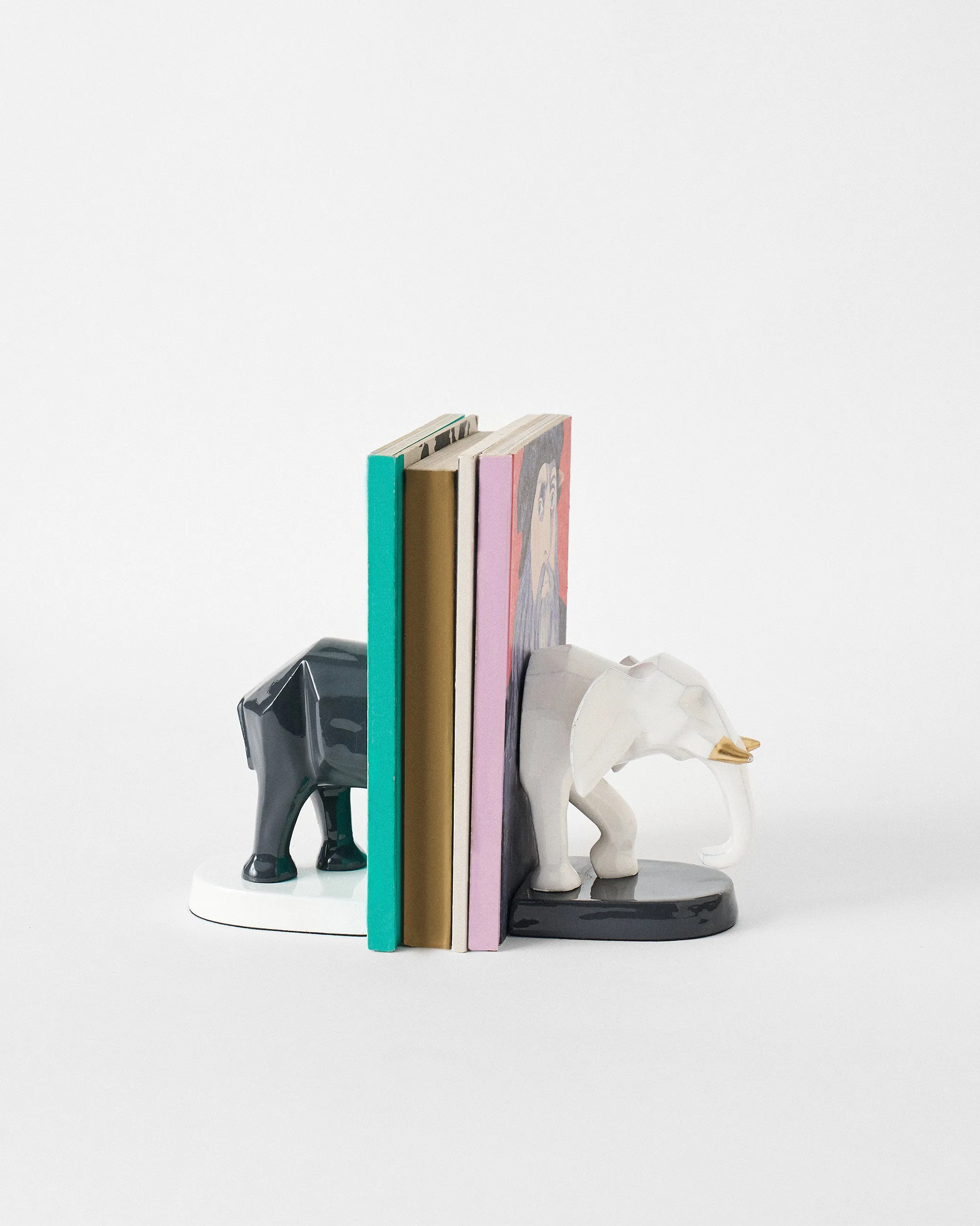 Ele Bookend