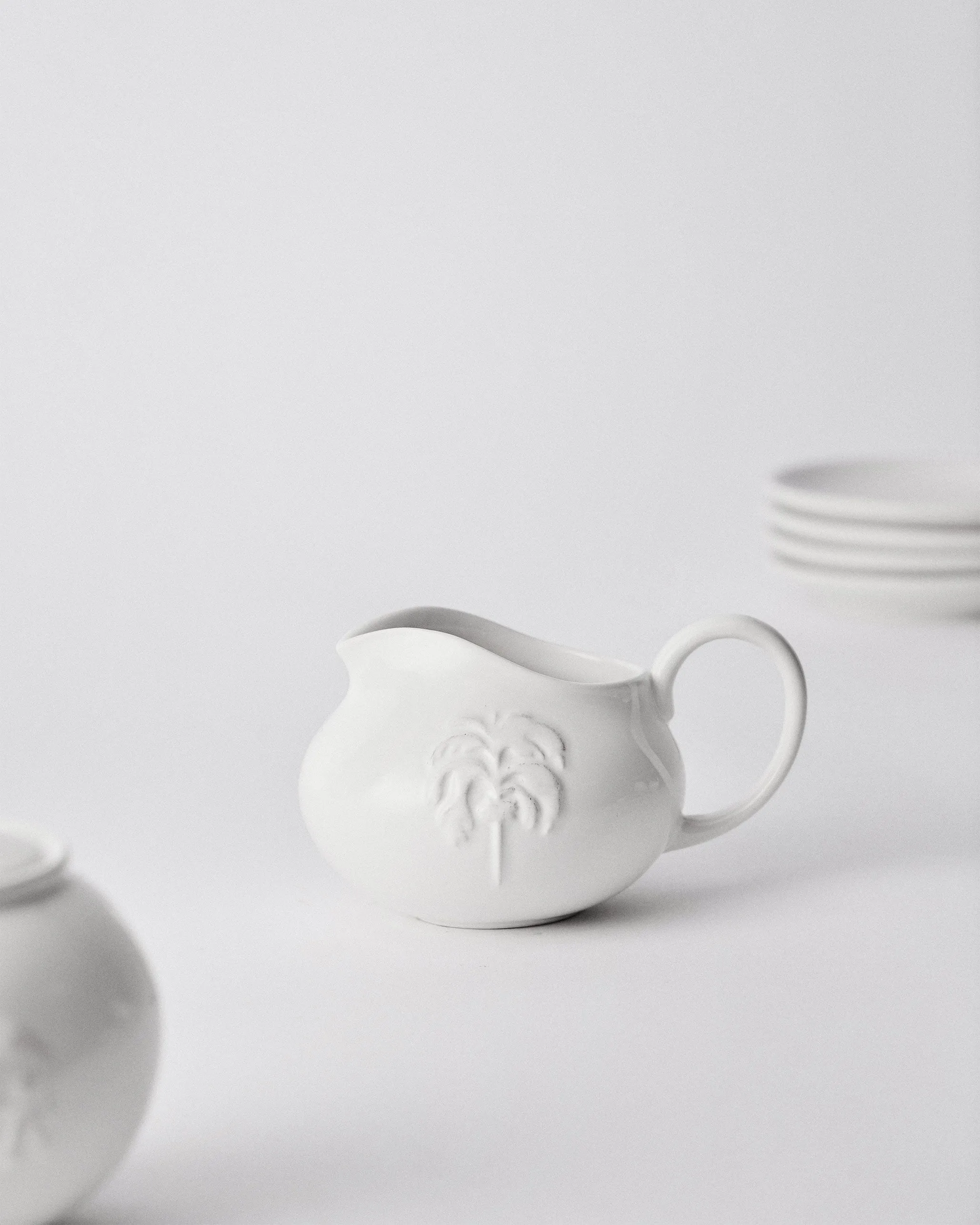 Ele Palm Creamer