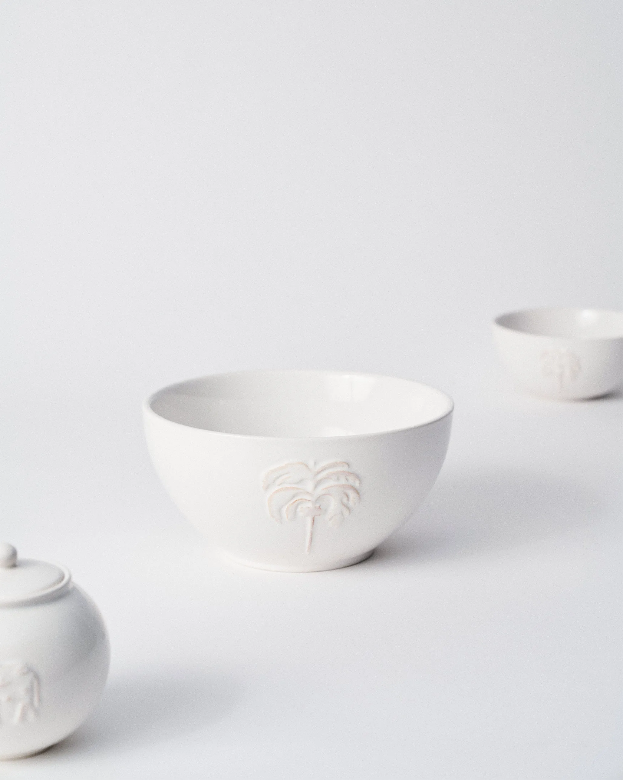 Ele Palm Serving Bowl