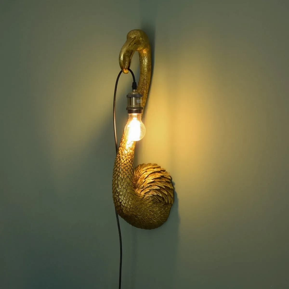Elegant Flamingo Head Wall Lamp