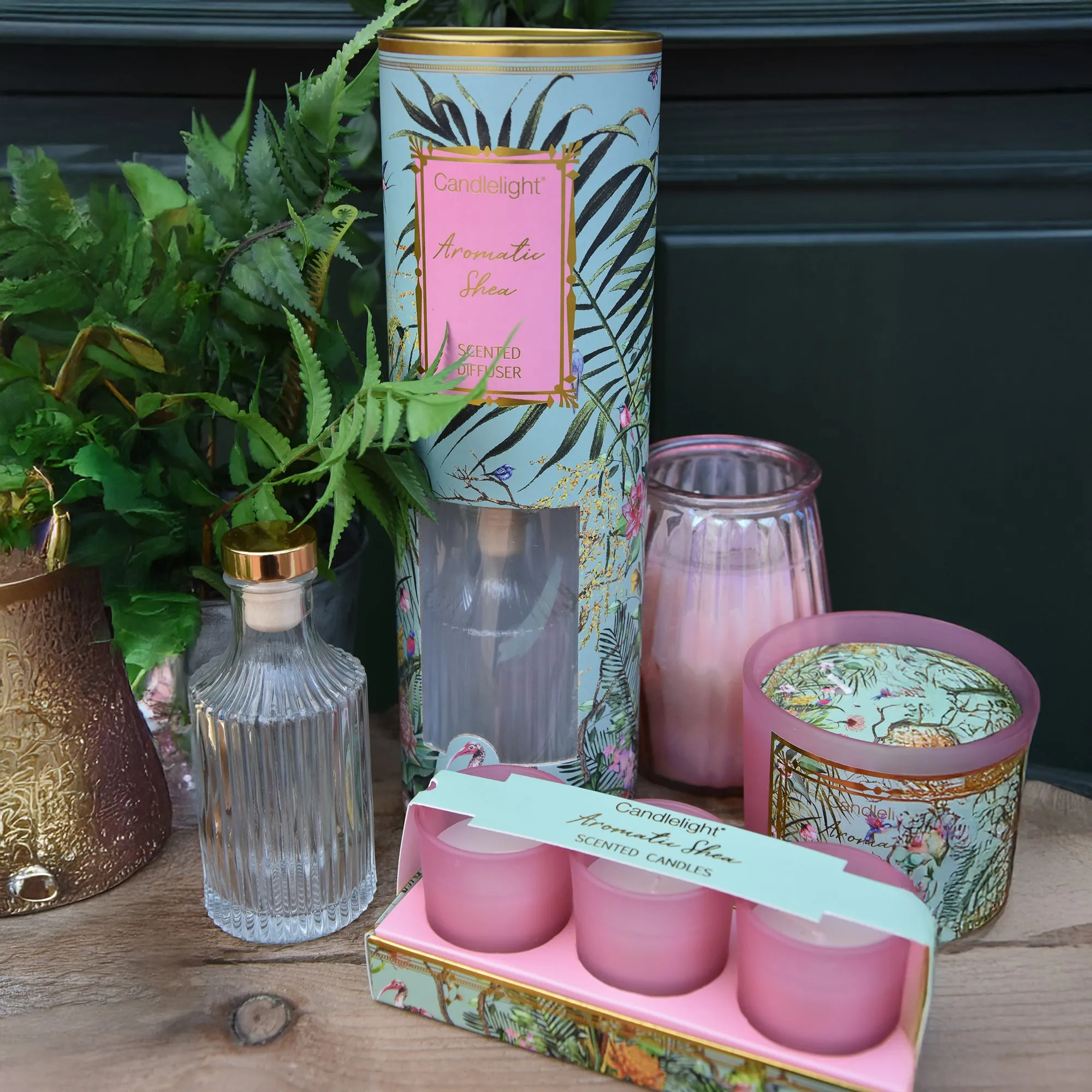 Ether Chinoiserie Reed Diffuser with Rich Aromatic Shea Scent