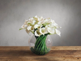 Faux Calla Lily in Round Vase