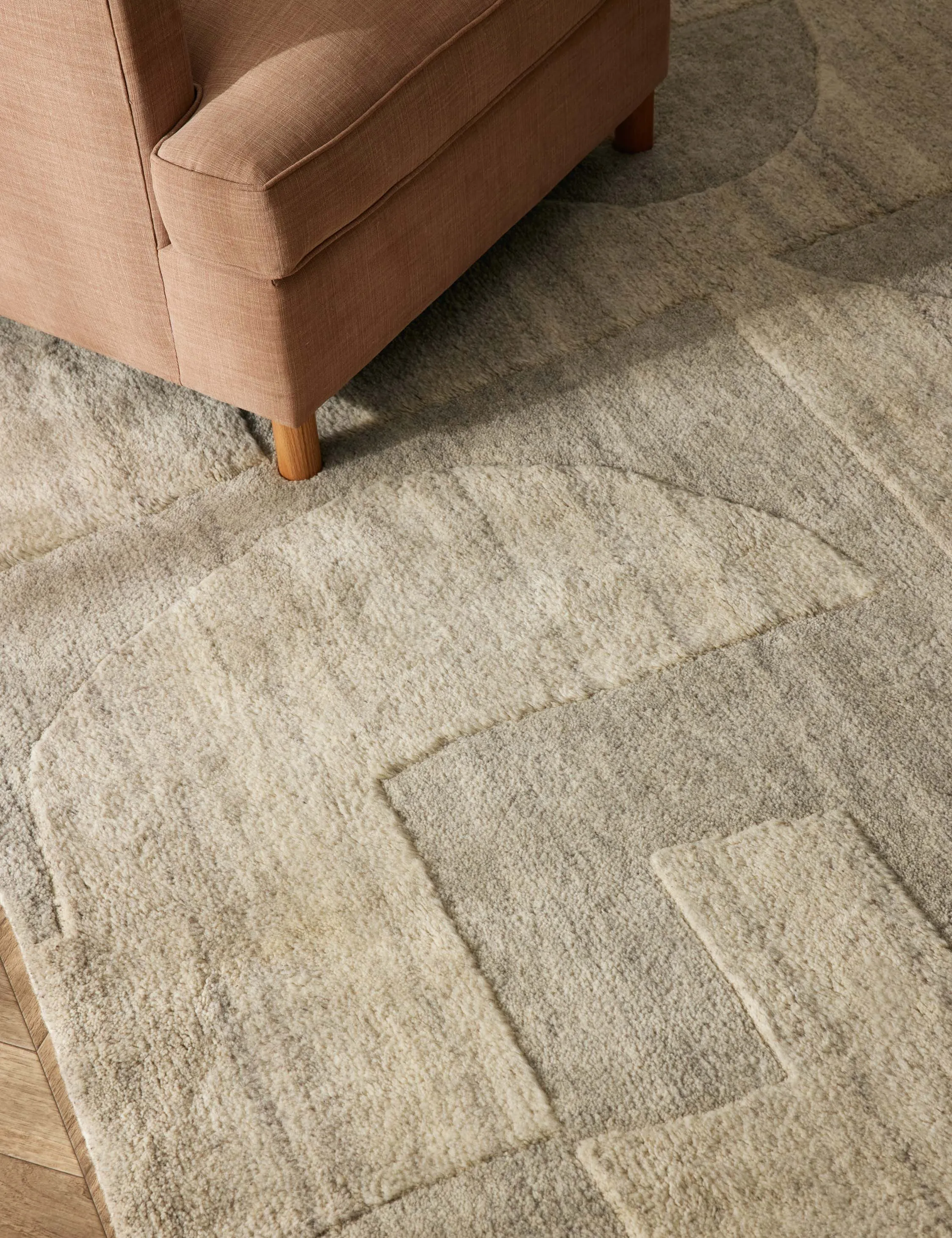 Fia Hand-Knotted Wool Rug