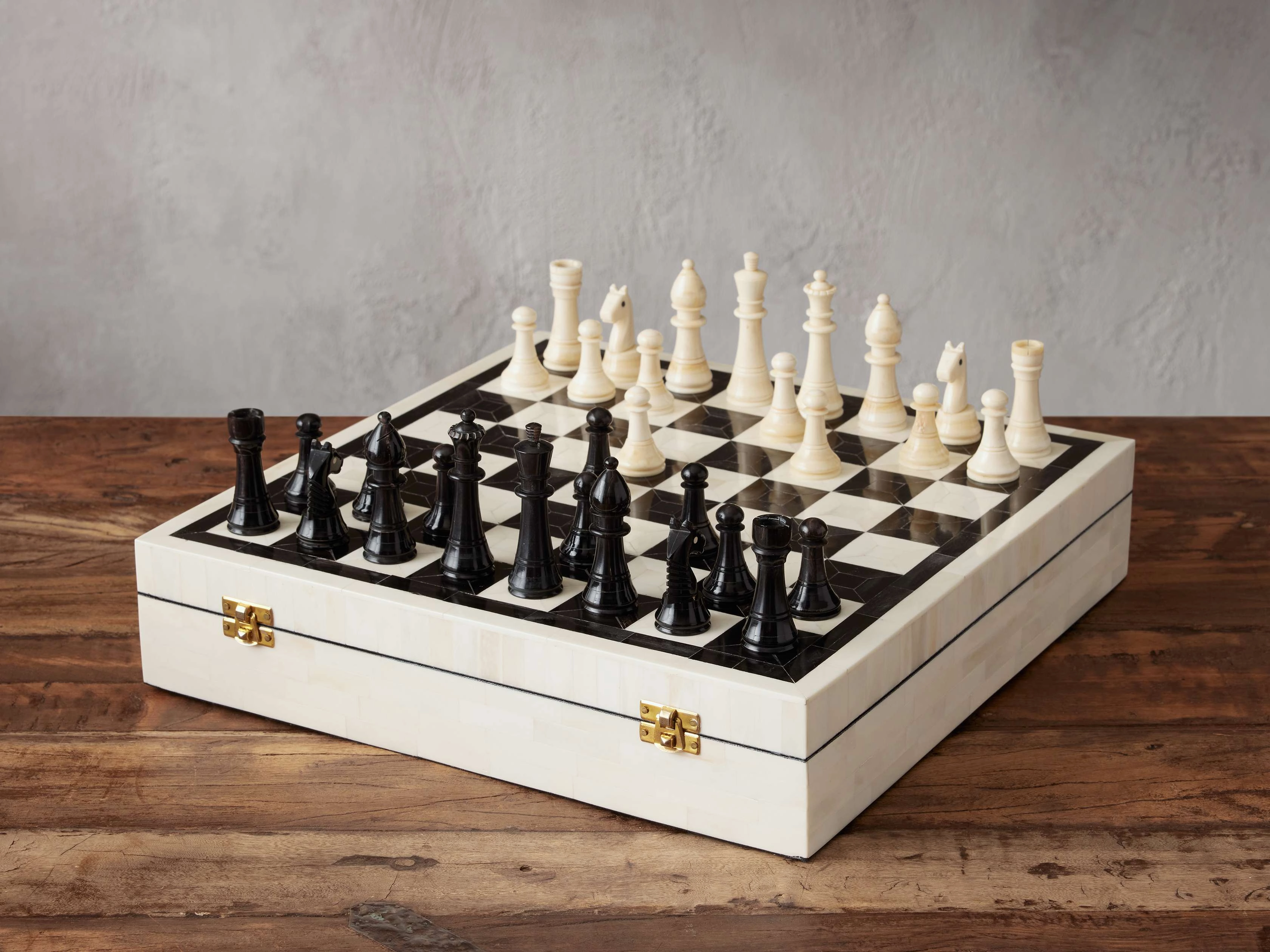 Jimena Boxed Chess Set