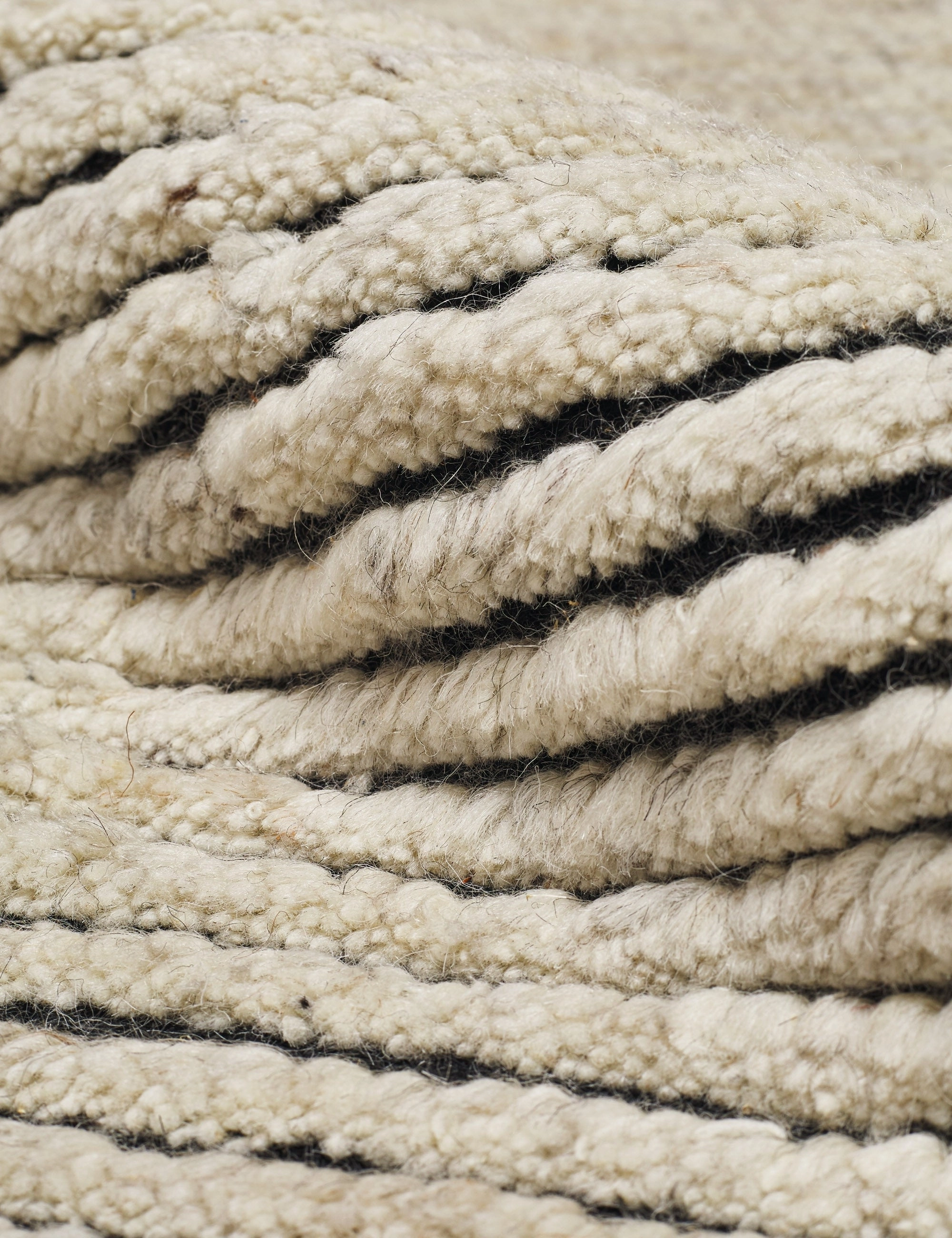 Kenzi Hand-Knotted Wool Rug