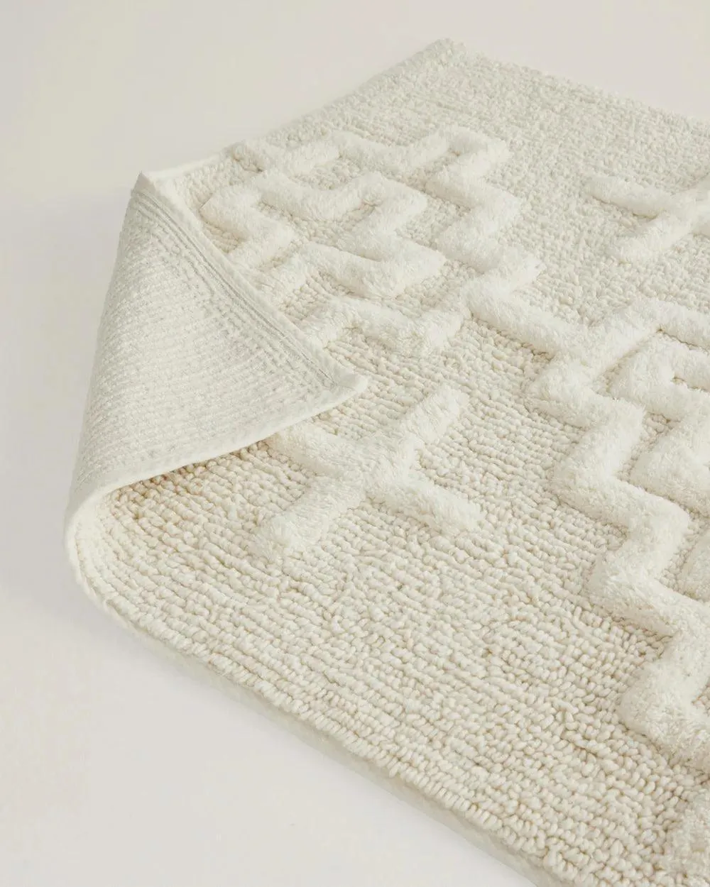 Kiva Ivory Bath Rug