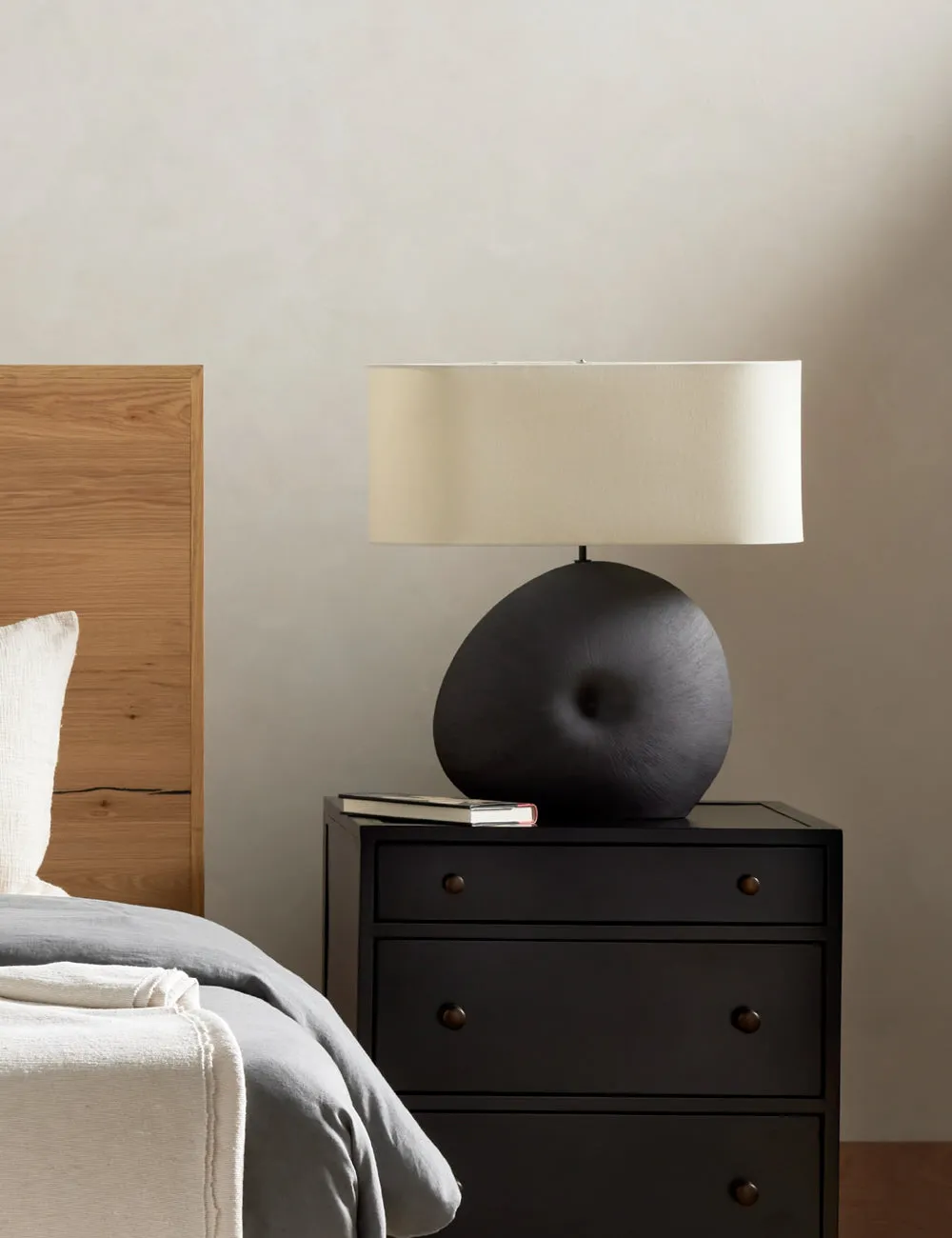 Leandro Table Lamp