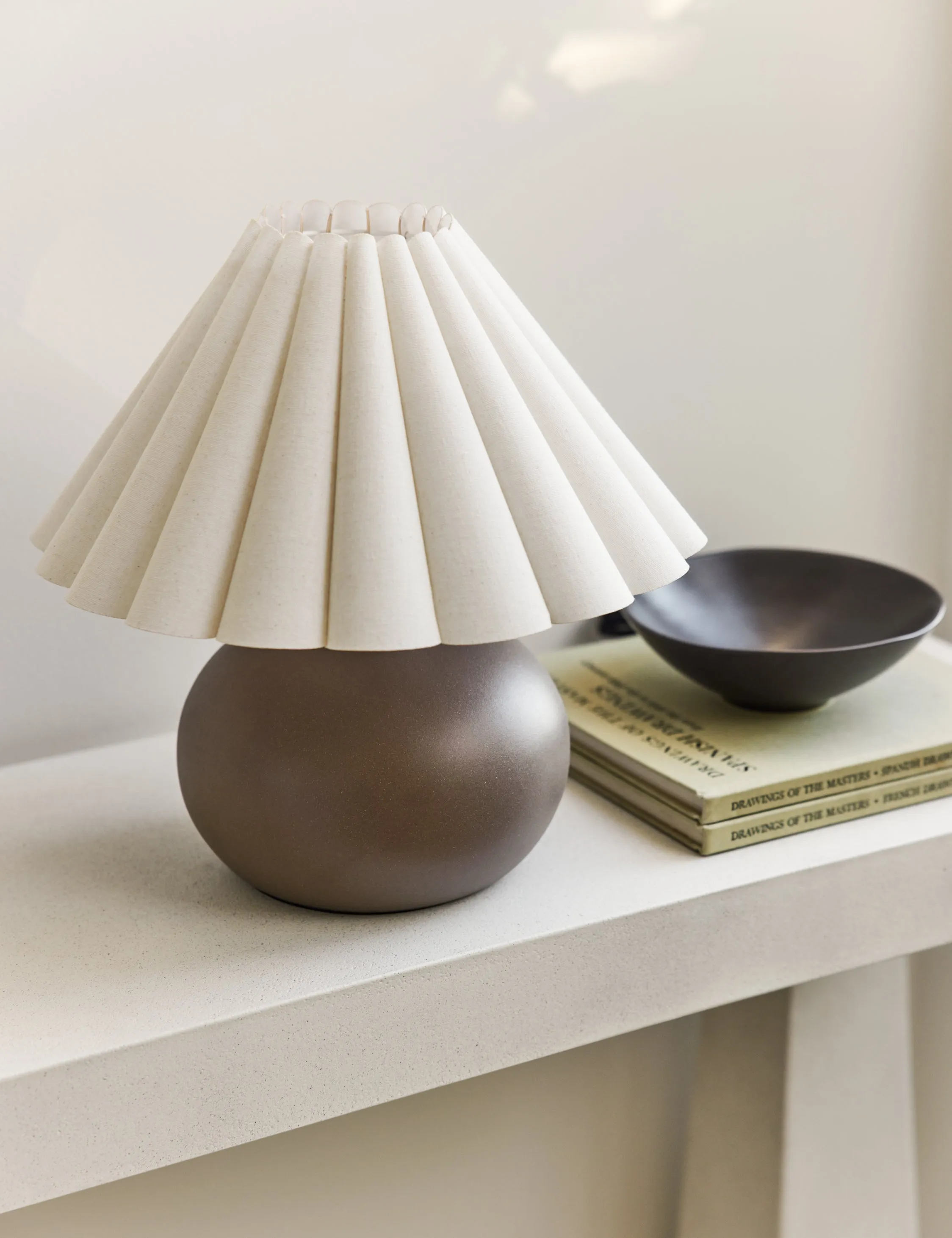 Luis Table Lamp