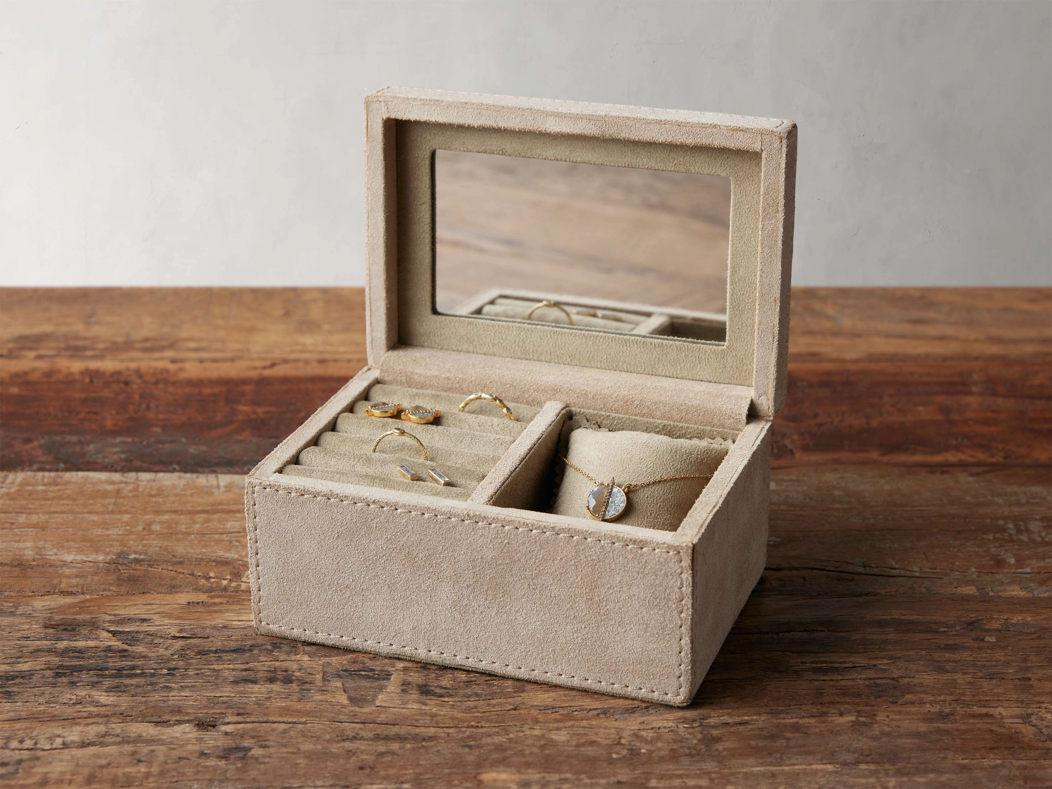 Meline Suede Jewelry Box