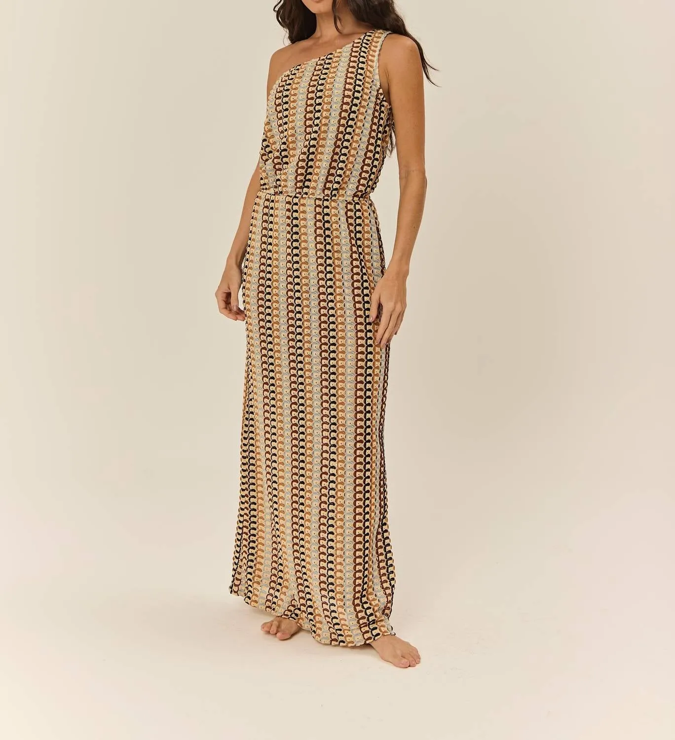 Mila Cover-Up In Multi