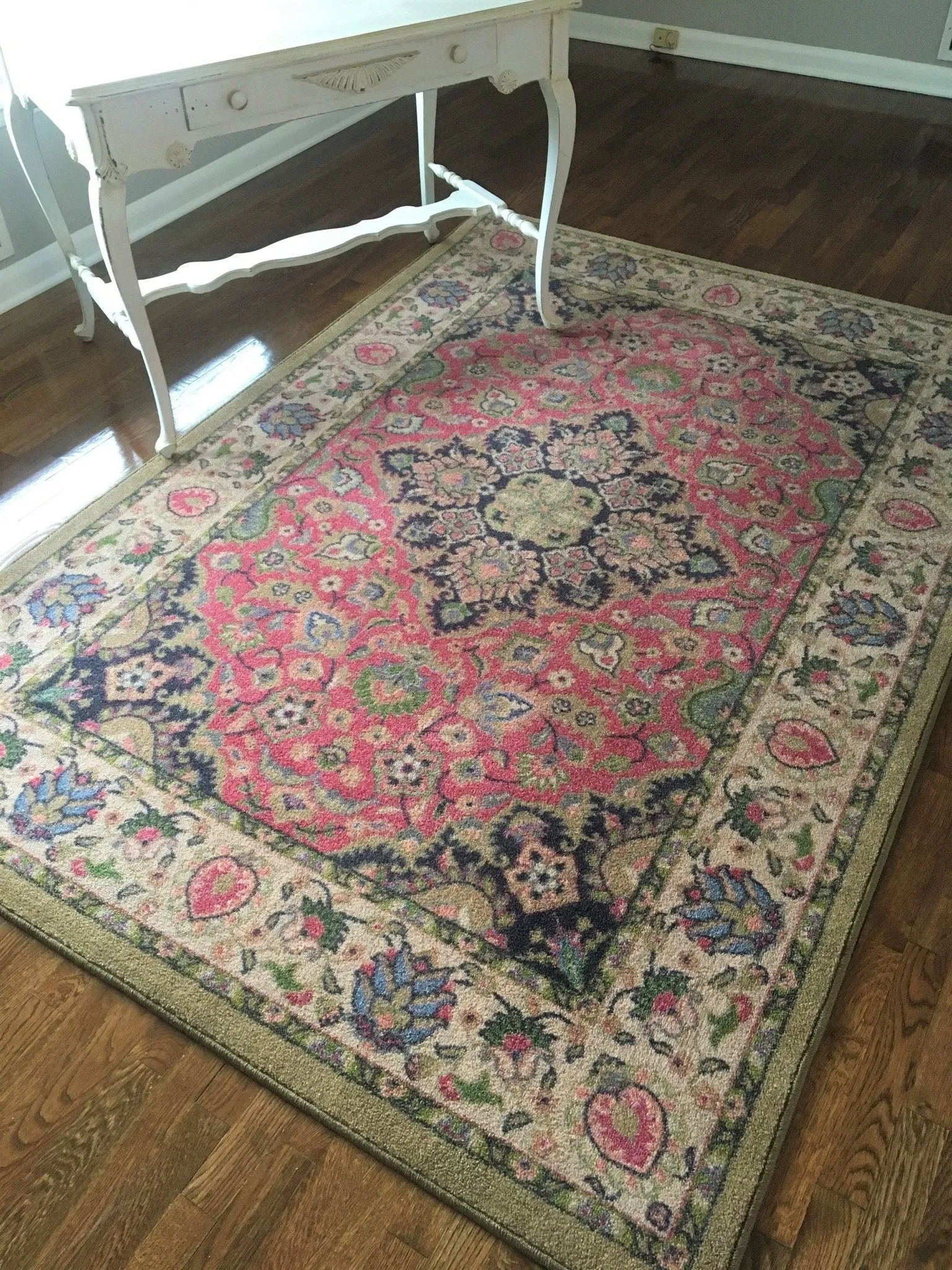 Montreal Persia Rose Area Rugs