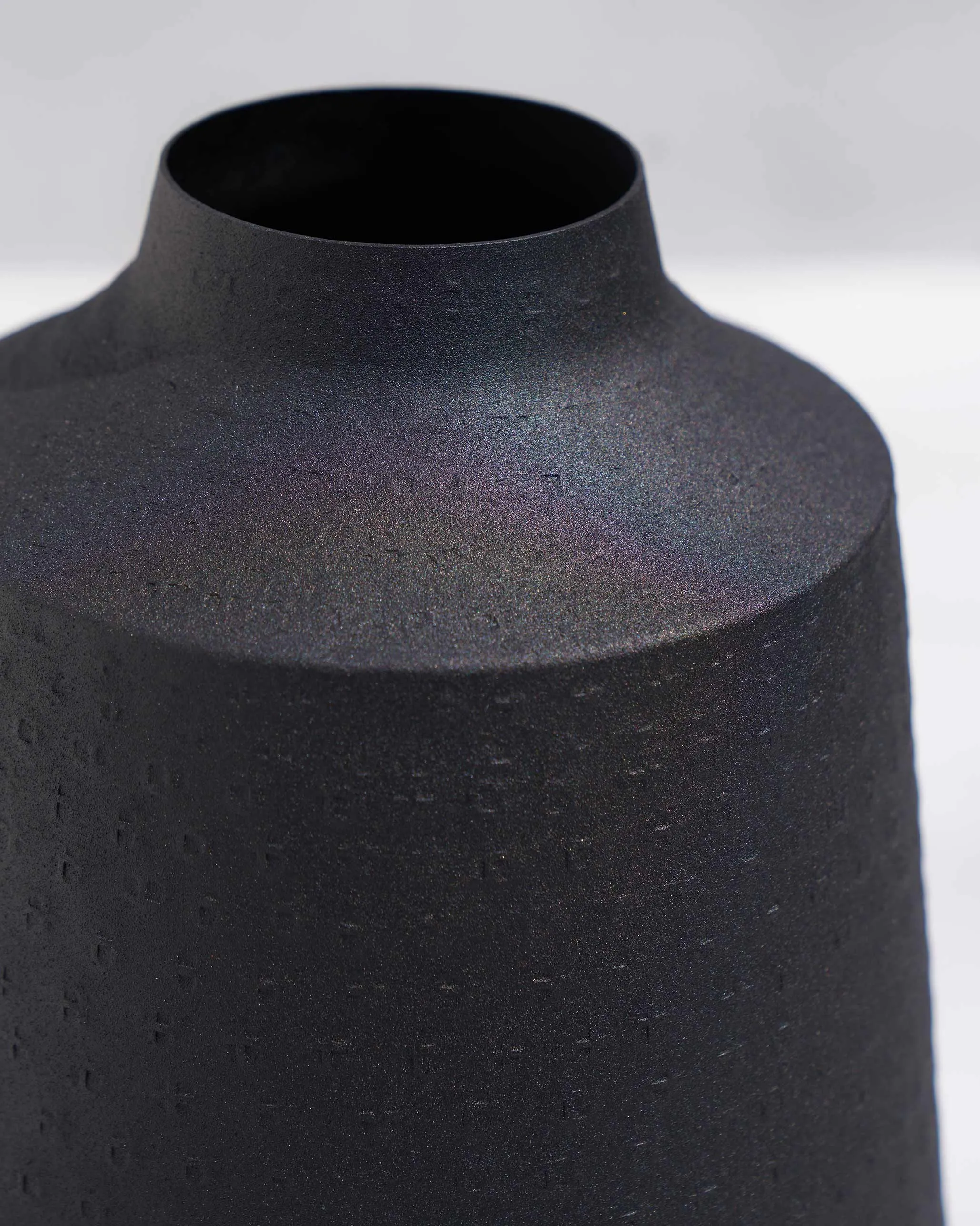 Nadi Vase