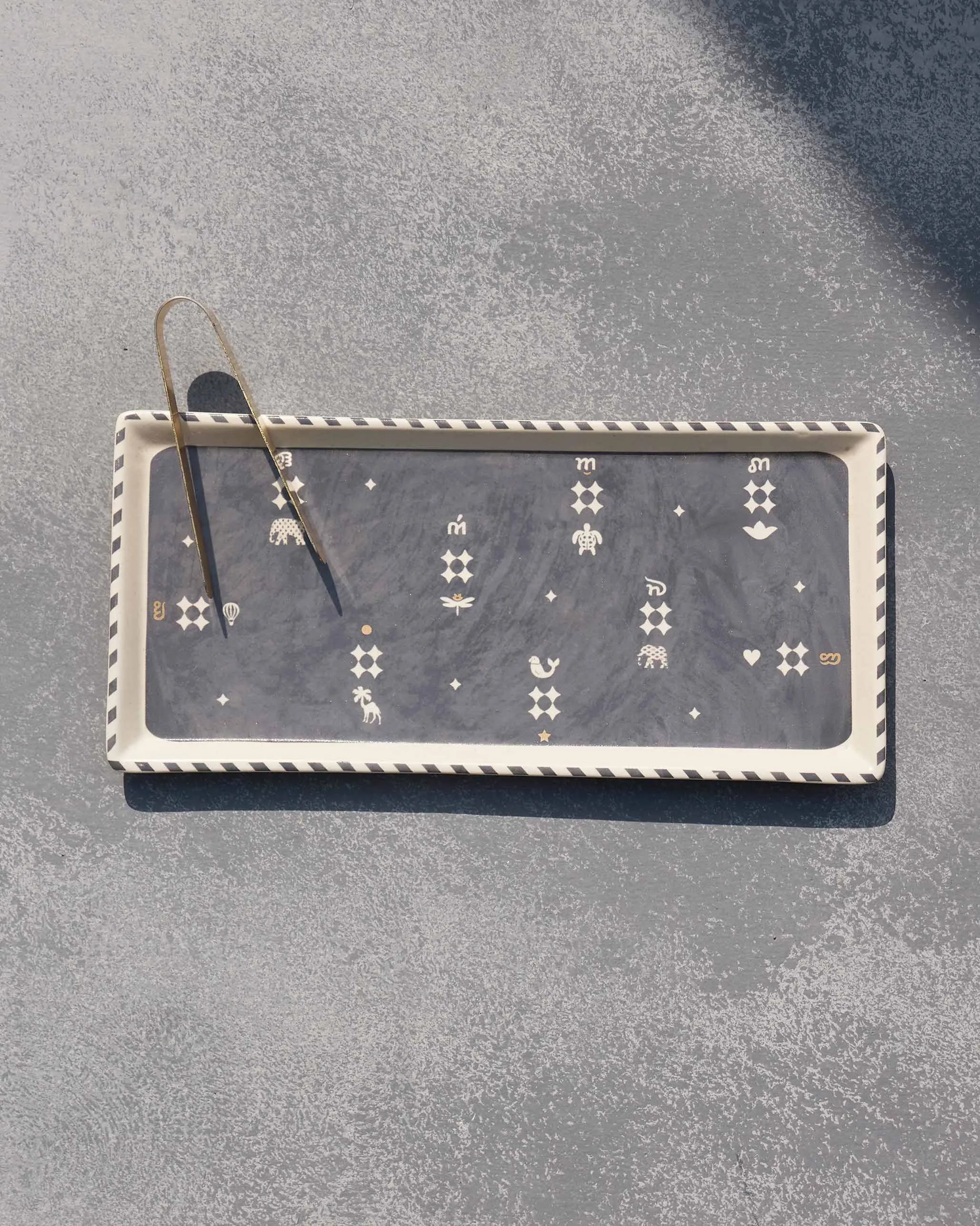Nizara Cookie Tray with Tong sheet set, pillowcase