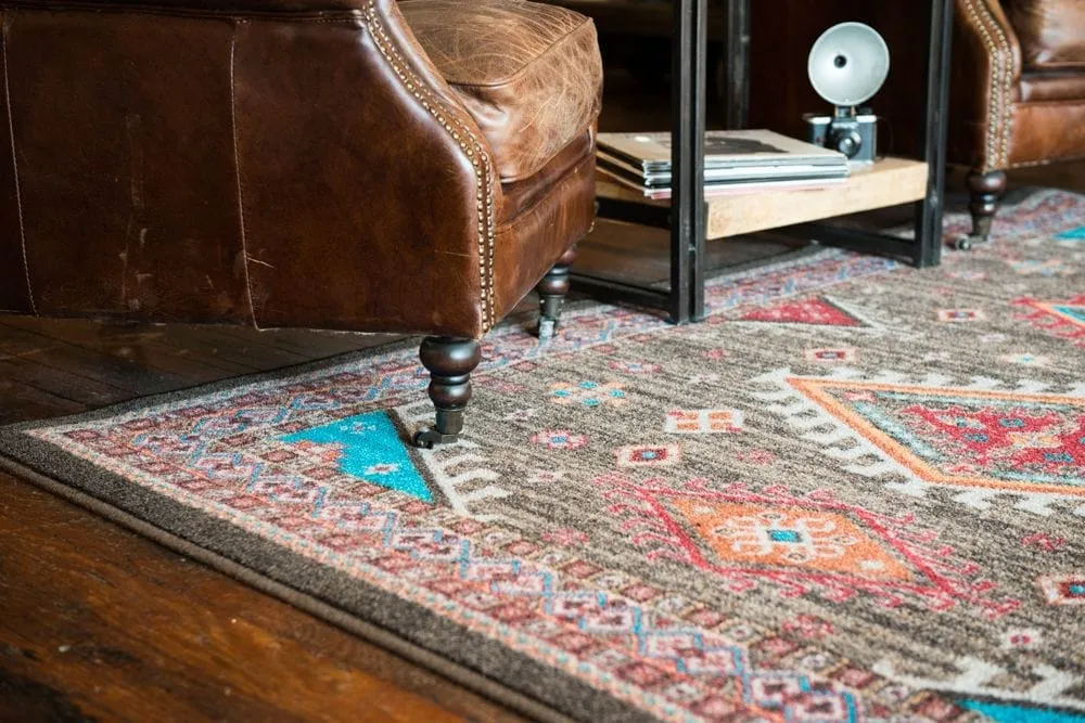 Persian Southwest Rugs - Brown (Hand Tufted)
