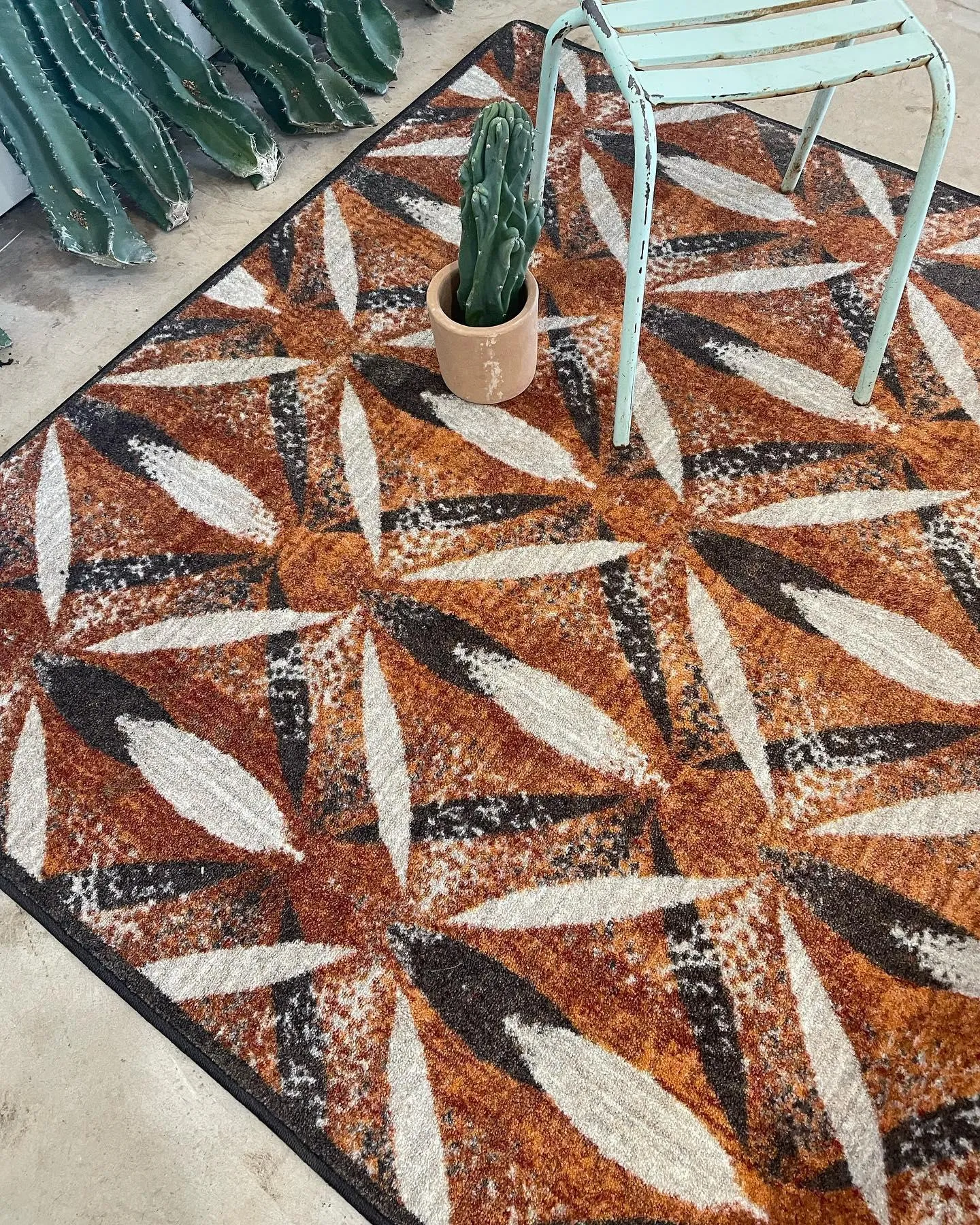 Plumas Mesa Feathered Rugs
