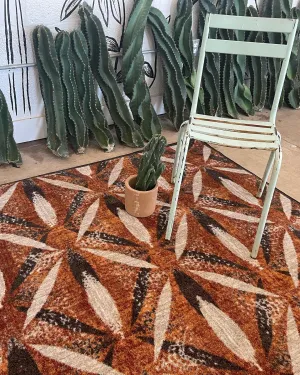 Plumas Mesa Feathered Rugs serving tray, cheese board
