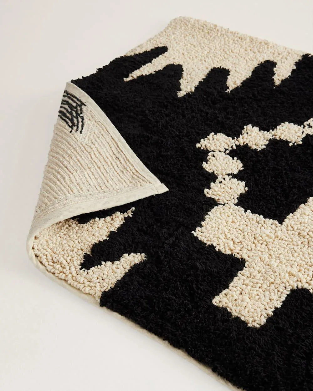 Spider Rock Bath Runner & Rugs