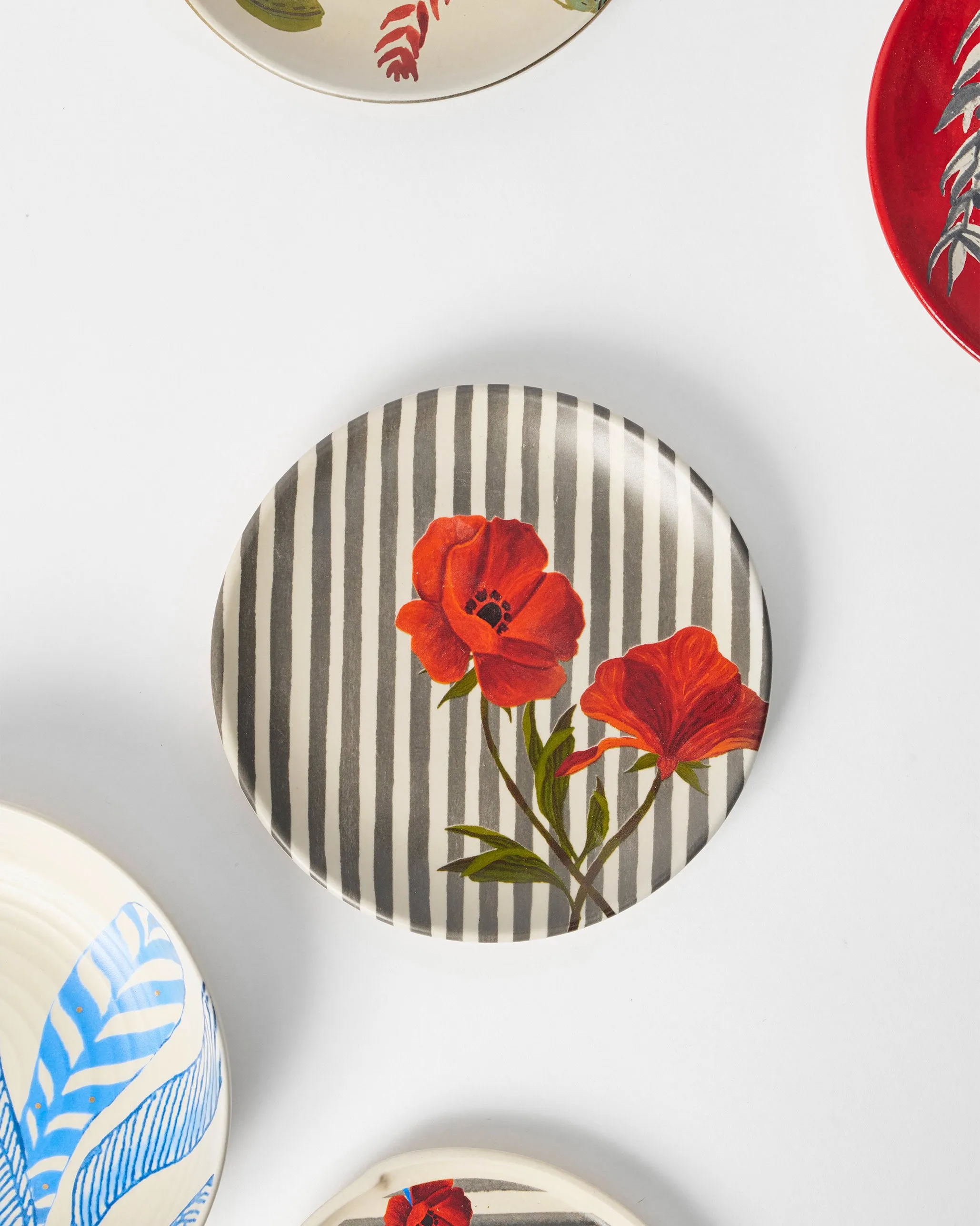 Striped Poppy Quarter Plate