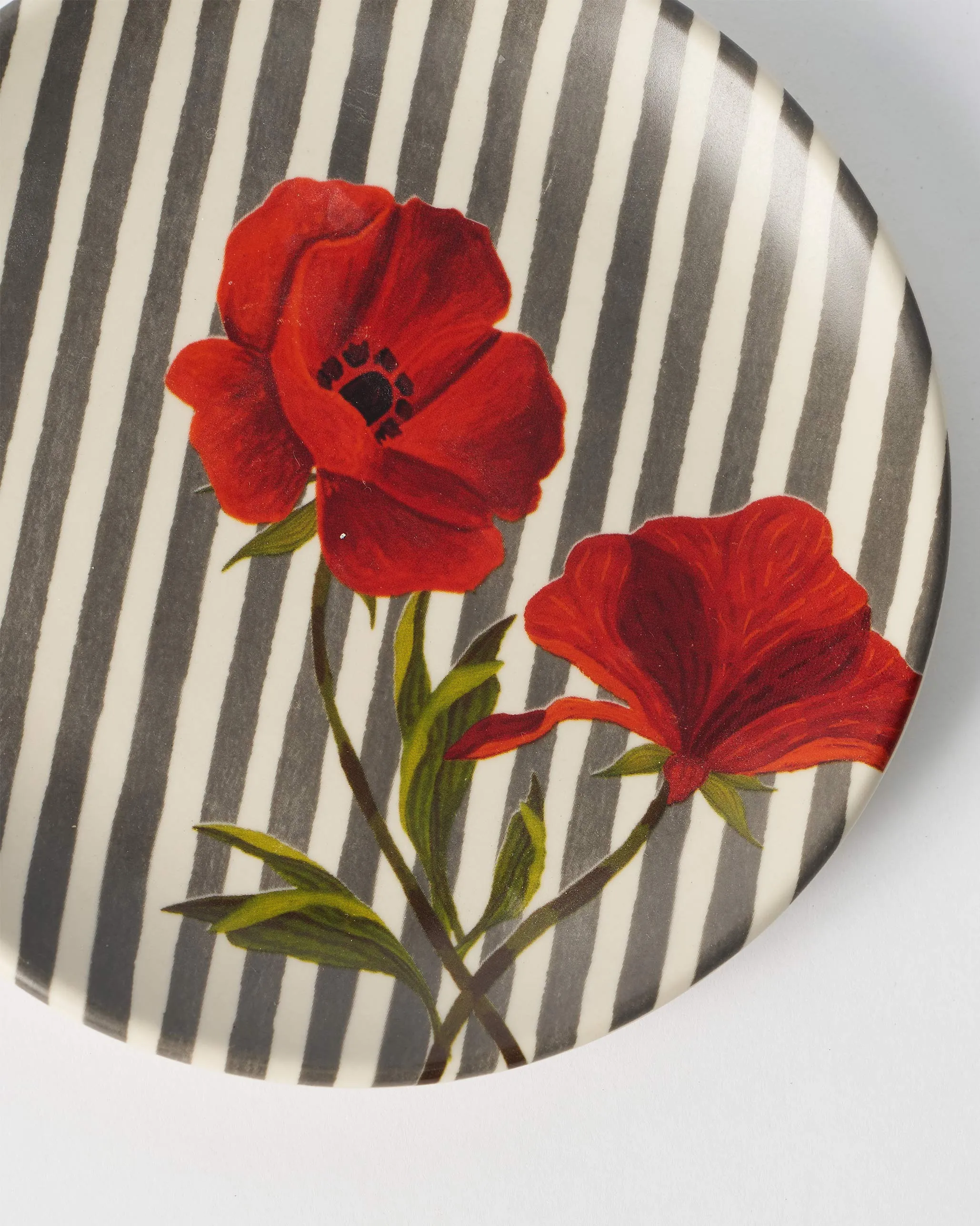 Striped Poppy Quarter Plate