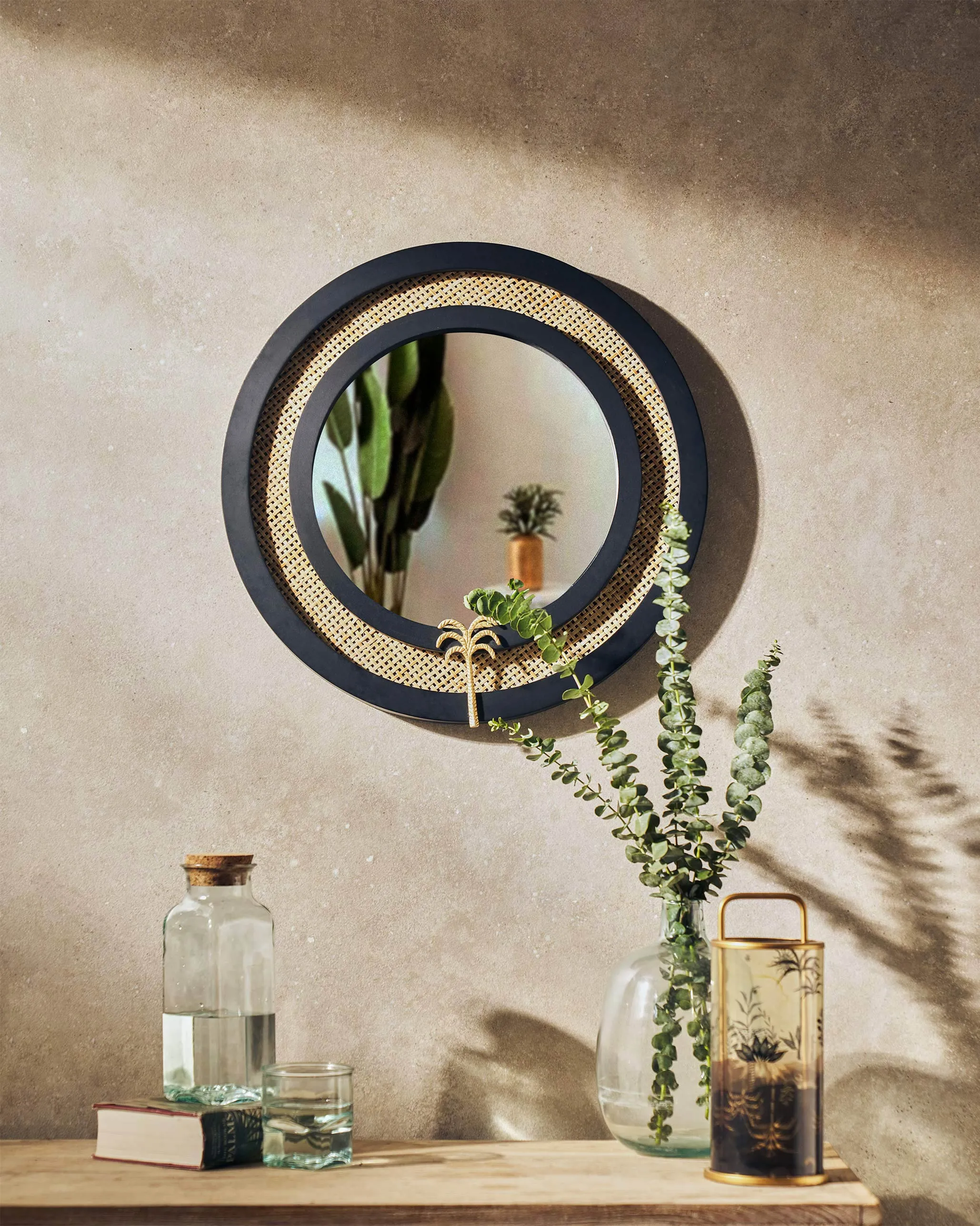 Suesgad Mirror dinnerware set, ceramic plates
