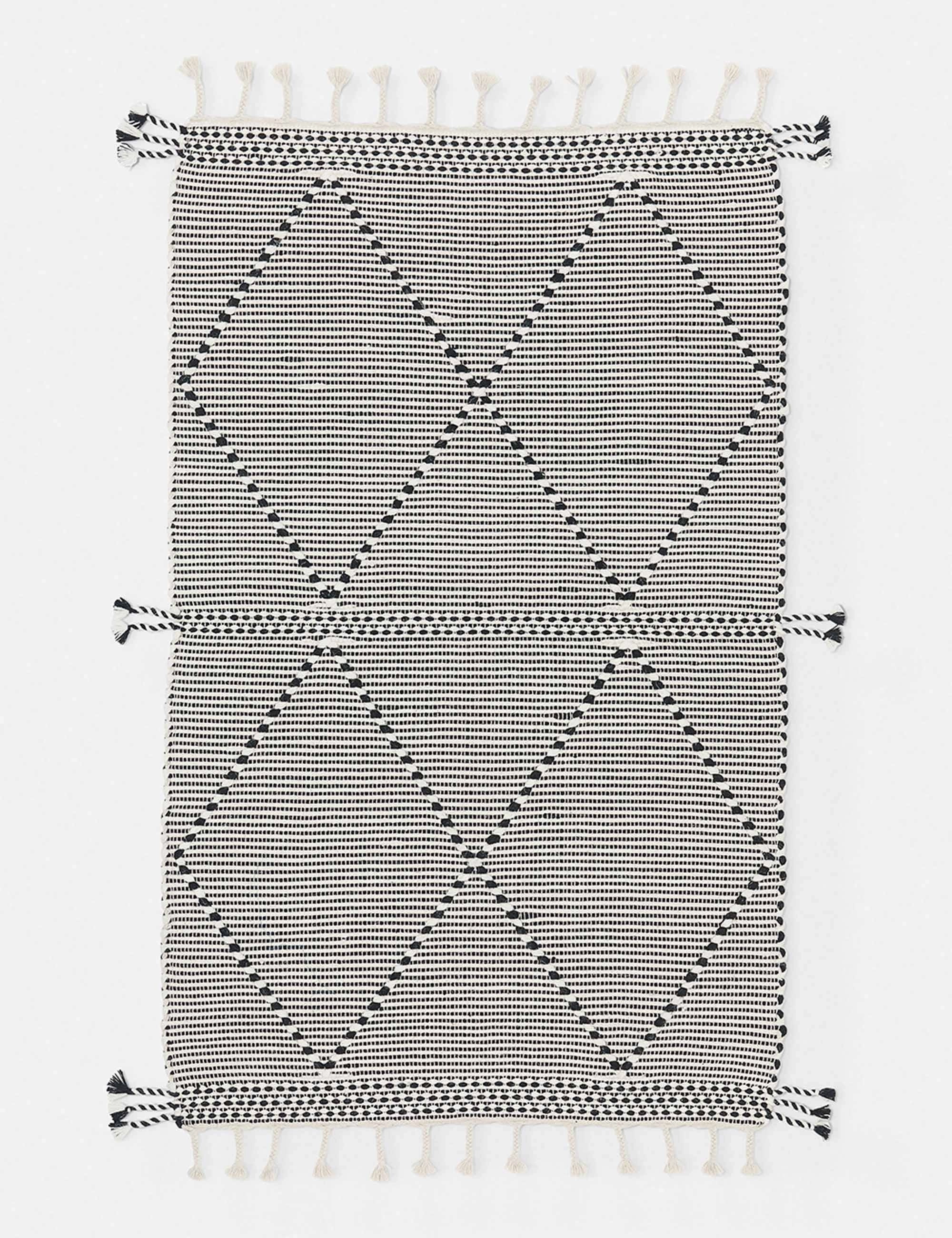 Taza Handwoven Wool Rug