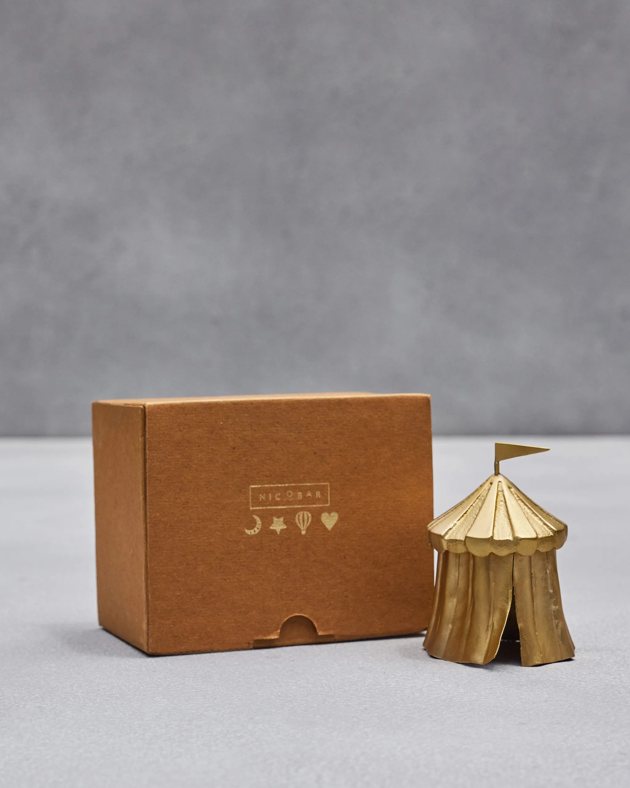 Tent Origami dinnerware set, ceramic plates