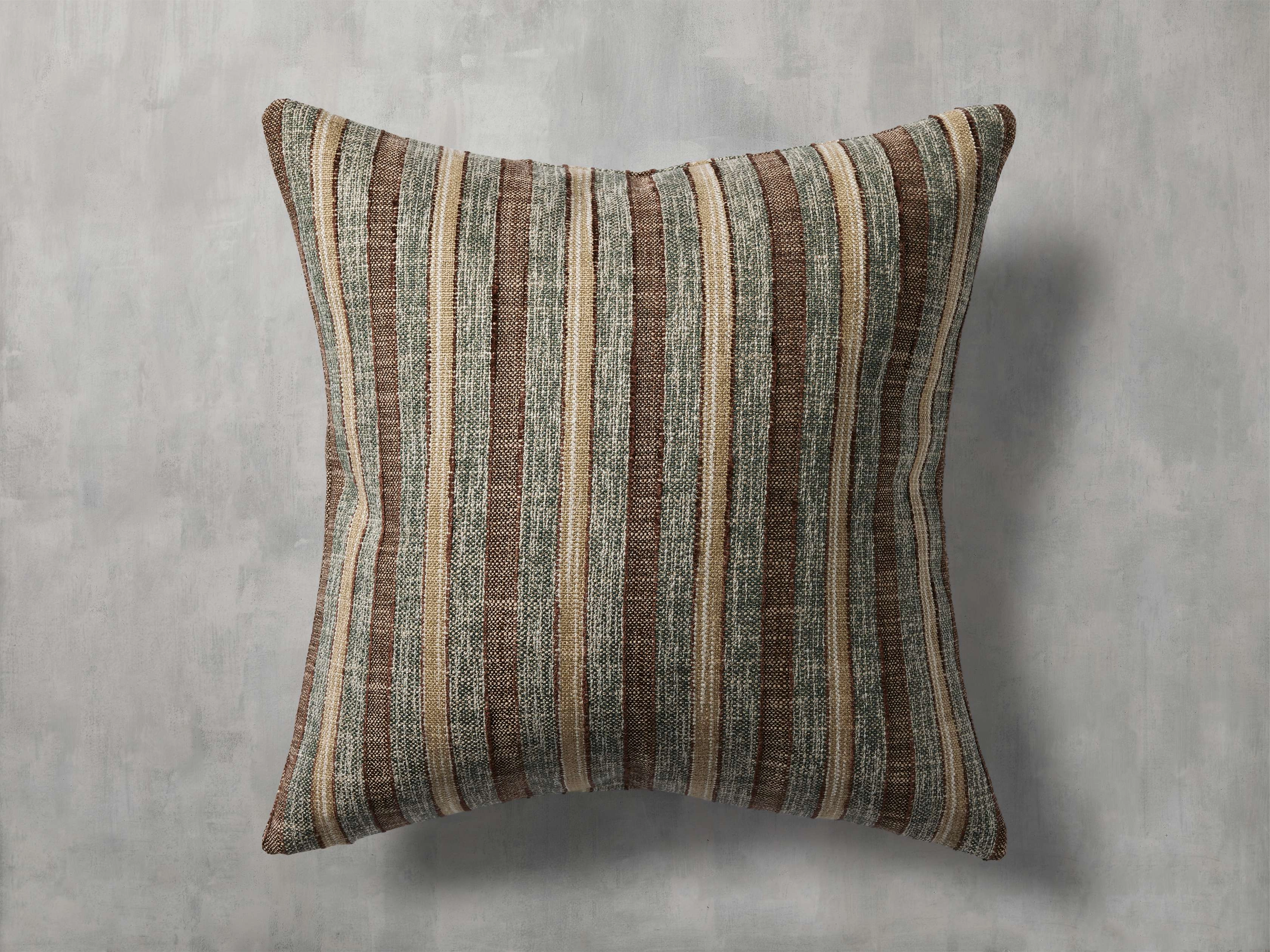 Valla Pillow