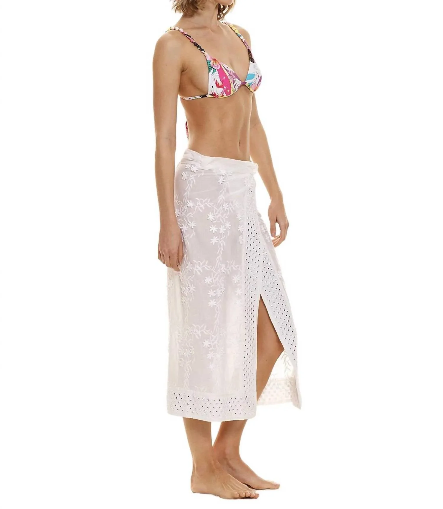Zinna Gleam Cover-Up In White Pareo